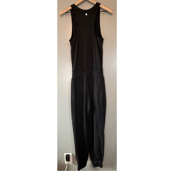 Sweaty Betty XS Gary Jumpsuit Racerback Tank Jogger Black Anthropologie - Picture 5 of 7